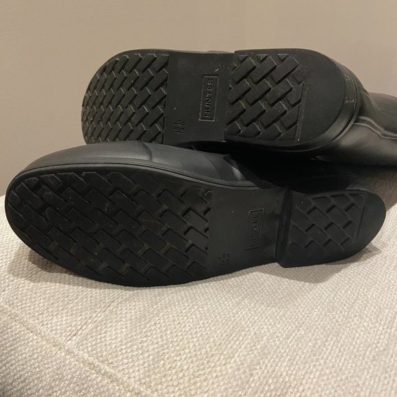 Hunter Black Women's Winter & Rain Boots - Picture 5 of 8